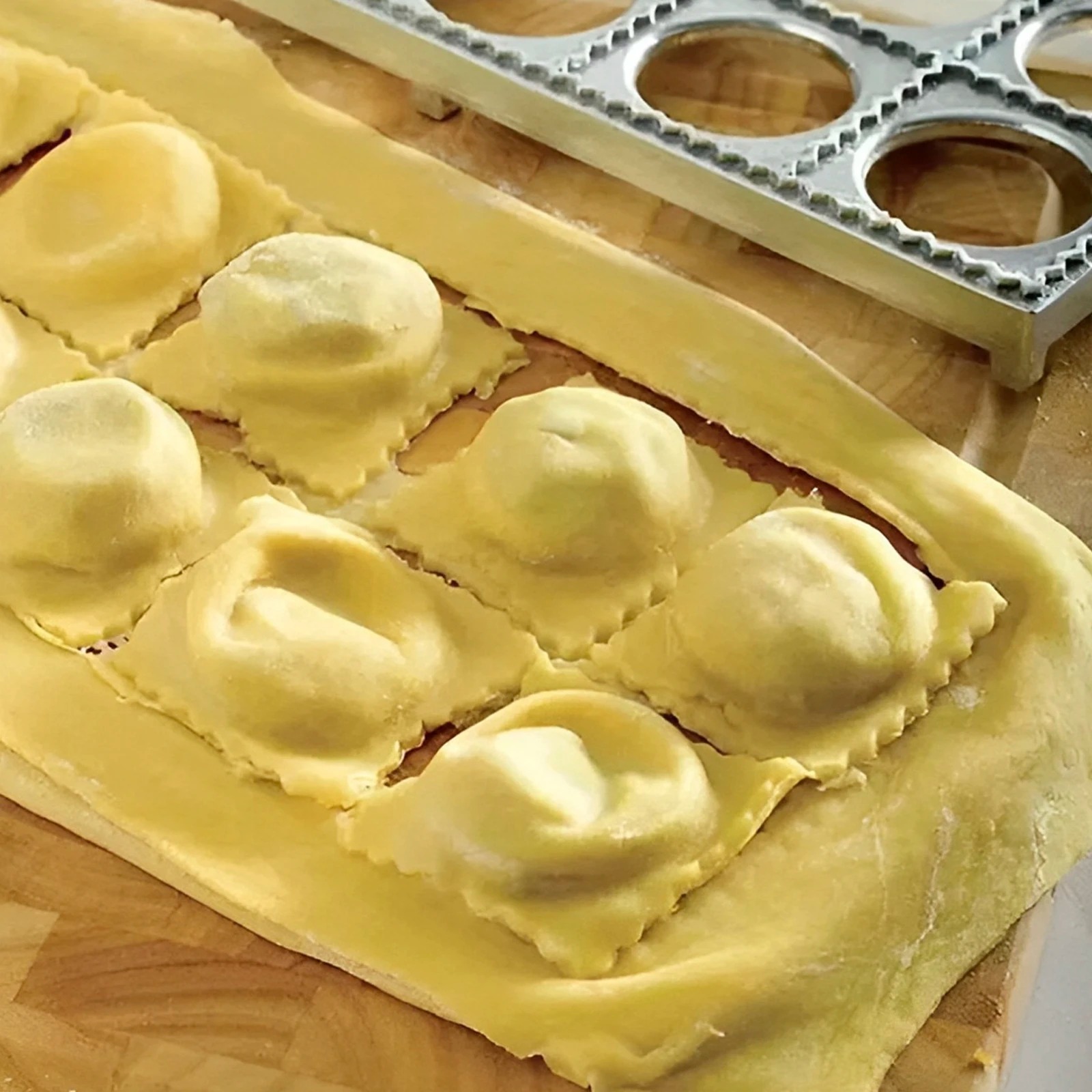 Forma do pierogów 12 otworów,  – Kitchen Appliances Brand recenzja i cena