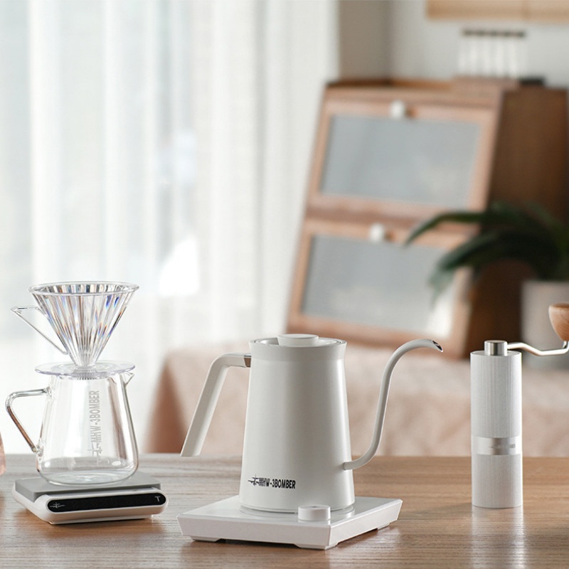 Czajnik elektryczny MHW-3BOMBE – Electric Kettle Gooseneck recenzja i cena