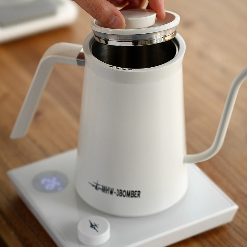 Czajnik elektryczny MHW-3BOMBE – Electric Kettle Gooseneck recenzja i cena